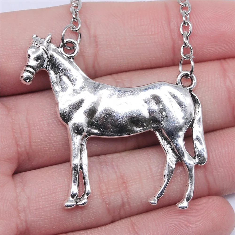 Dropshipping 2 Colors 41x41mm Steed Horse Pendant Necklace For Women Men Long Chain Necklace Jewelry Accessories
Dropshipping 2 Colors 41x41mm Steed Horse Pendant Necklace For Women Men Long Chain Necklace Jewelry Accessories
