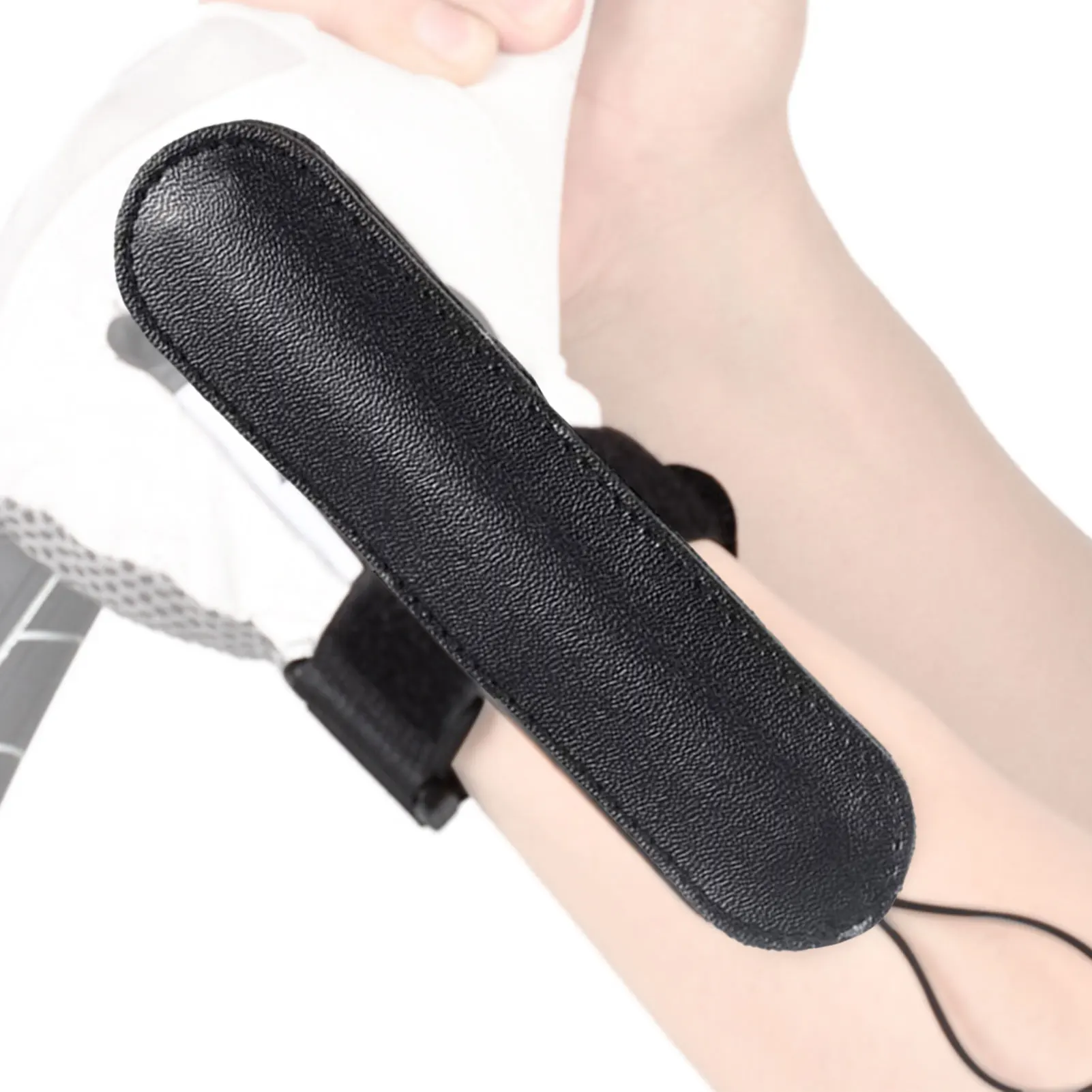 Golf Swing Wrist Holder Golf Wrist Hinge Trainer Golf Swing Training Aids Swing Protector For Better Impact Position
Golf Swing Wrist Holder Golf Wrist Hinge Trainer Golf Swing Training Aids Swing Protector For Better Impact Position