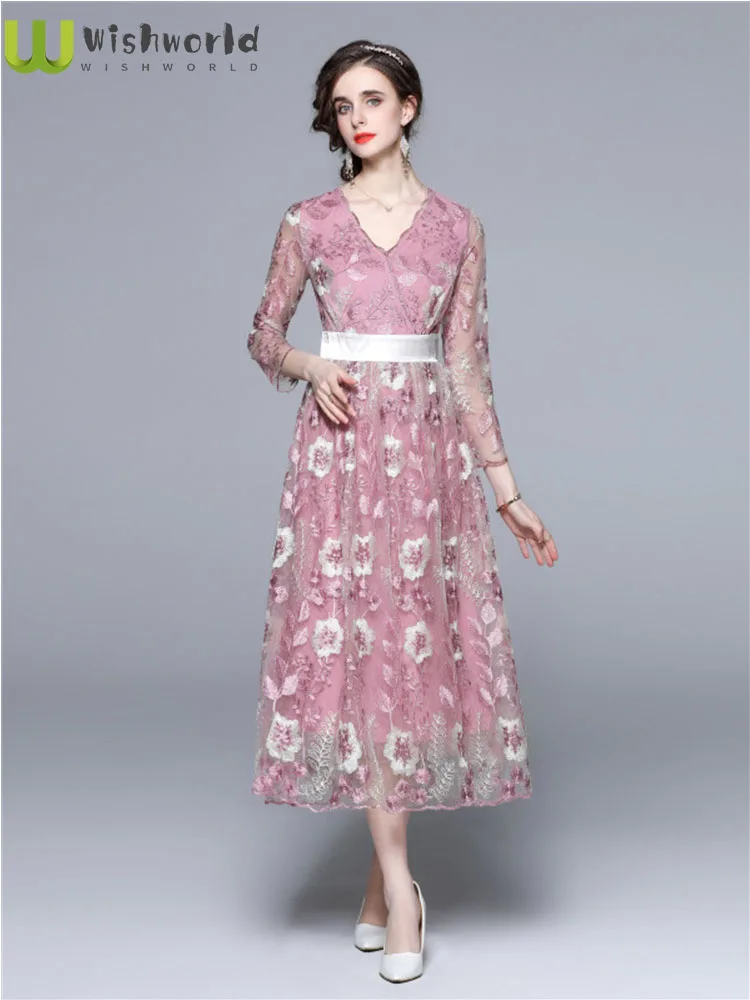 

The New Age Season 2022 French Aristocratic Wind Dress V-neck White Gauze Embroidery Flower Fairy Long Sleeve Accept Waist Dress