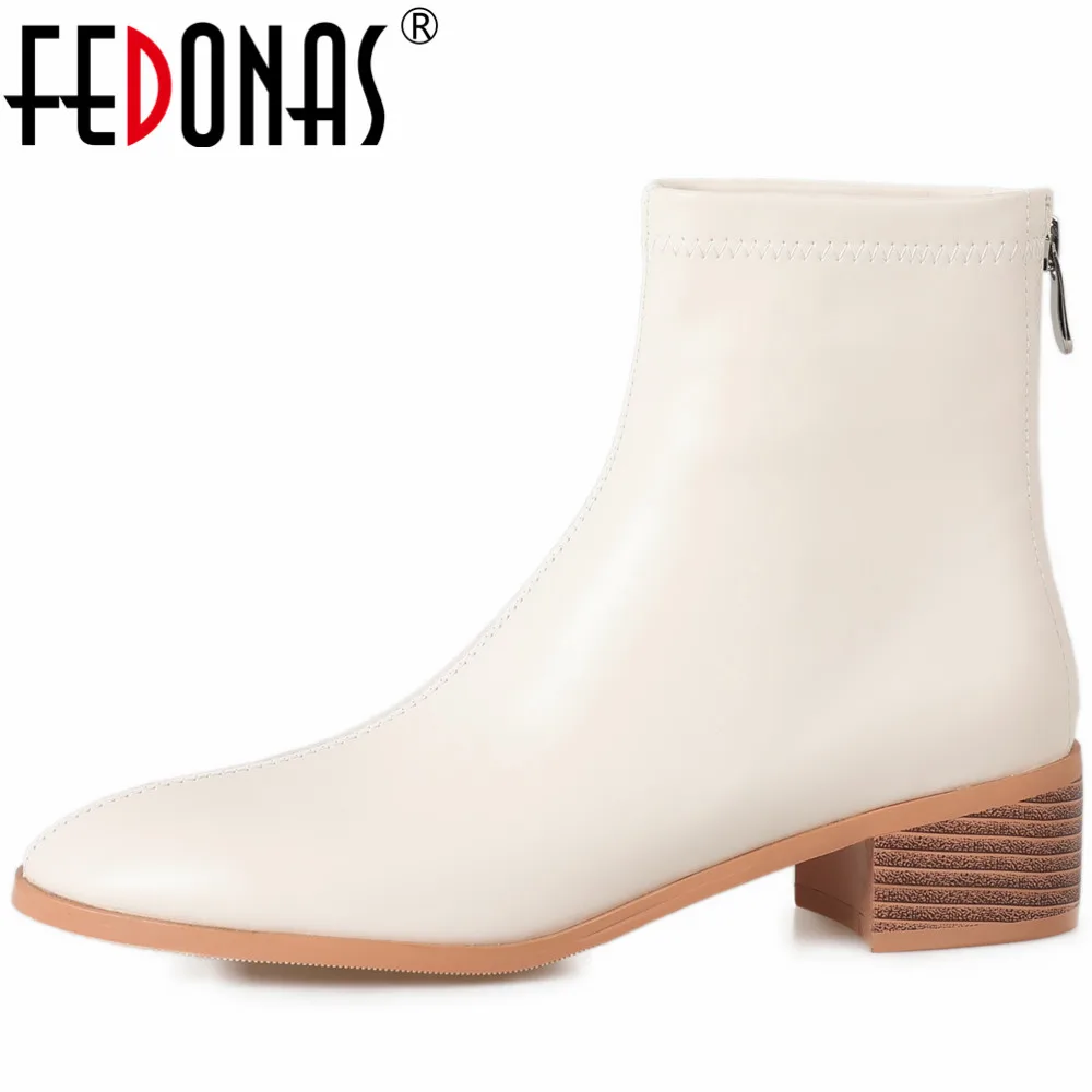 Женские полусапожки с круглым носком FEDONAS, Черные ботильоны из натуральной кожи на молнии сзади, обувь для офиса на осень и зиму 2023
Женские полусапожки с круглым носком FEDONAS, Черные ботильоны из натуральной кожи на молнии сзади, обувь для офиса на осень и зиму 2023