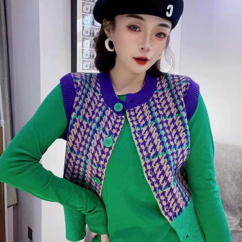 Sweater vest 2022 spring new contrast color japonicird buddy button cardigan knit vest vest jacket horse holder female vest
Sweater vest 2022 spring new contrast color japonicird buddy button cardigan knit vest vest jacket horse holder female vest