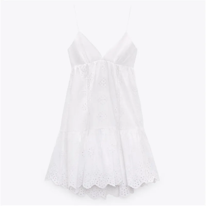 PB&ZA summer new women's white sling V-neck open back lace hollow embroidery temperament all-match short dress 7200/303
PB&ZA summer new women's white sling V-neck open back lace hollow embroidery temperament all-match short dress 7200/303