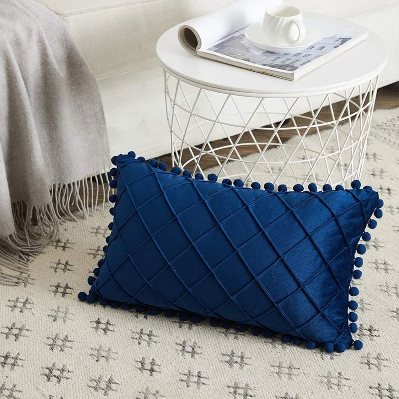 2 Packs Throw Pillow Covers with Pom-Poms Soft Velvet Plaid Lumbar Cushion Cases Set for Living Room/Couch/Bed Decor
2 Packs Throw Pillow Covers with Pom-Poms Soft Velvet Plaid Lumbar Cushion Cases Set for Living Room/Couch/Bed Decor