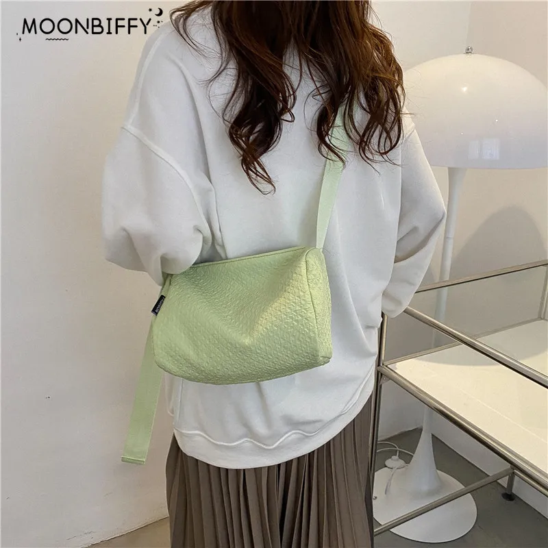 Fashion Solid Zipper Soft Shoulder Bag Women Bag New Nylon Bucket Purses and Handbags Luxury Designer Black Tote Bag Сумка
Fashion Solid Zipper Soft Shoulder Bag Women Bag New Nylon Bucket Purses and Handbags Luxury Designer Black Tote Bag Сумка