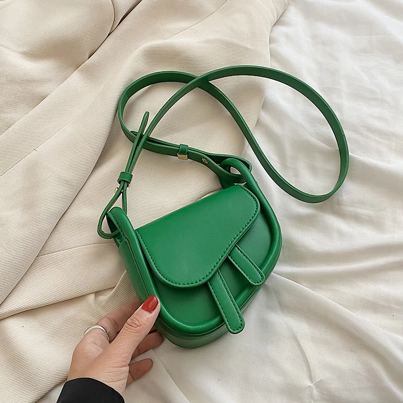 Luxury Mini PU Leather Saddle Crossbody Bag for Woman 2022 Fashion Cute Phone Shoulder Handbags and Purses Kawaii Shoulder Bags
Luxury Mini PU Leather Saddle Crossbody Bag for Woman 2022 Fashion Cute Phone Shoulder Handbags and Purses Kawaii Shoulder Bags