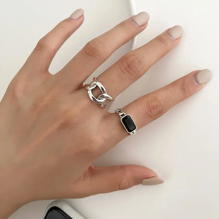 New Fashion Personality Geometric Square Zircon Inlaid Black Gothic Rings For Women Men Teen Elegant Charms Trend Jewelry Gift
New Fashion Personality Geometric Square Zircon Inlaid Black Gothic Rings For Women Men Teen Elegant Charms Trend Jewelry Gift