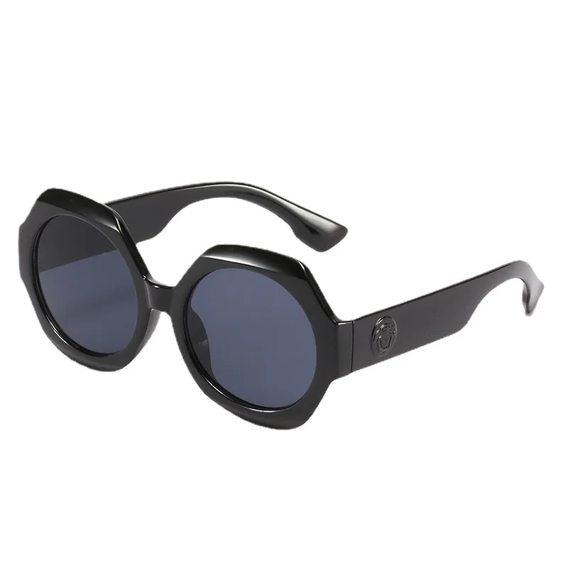 2021 Retro Round Frame Kids Sunglasses UV 400 Protection Eyewear for Children Sun Glasses Girls Boys Outdoor Beach Protection
2021 Retro Round Frame Kids Sunglasses UV 400 Protection Eyewear for Children Sun Glasses Girls Boys Outdoor Beach Protection