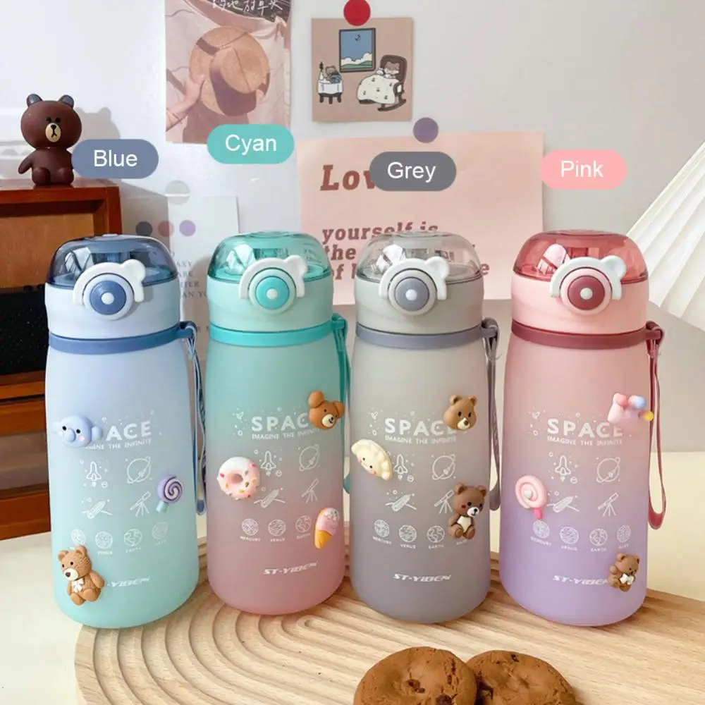 630ml Large Capacity Frosted Plastic Sports Water Bottle Summer Portable Bouncing Cover Gradient Direct Drinking Space Cup
630ml Large Capacity Frosted Plastic Sports Water Bottle Summer Portable Bouncing Cover Gradient Direct Drinking Space Cup