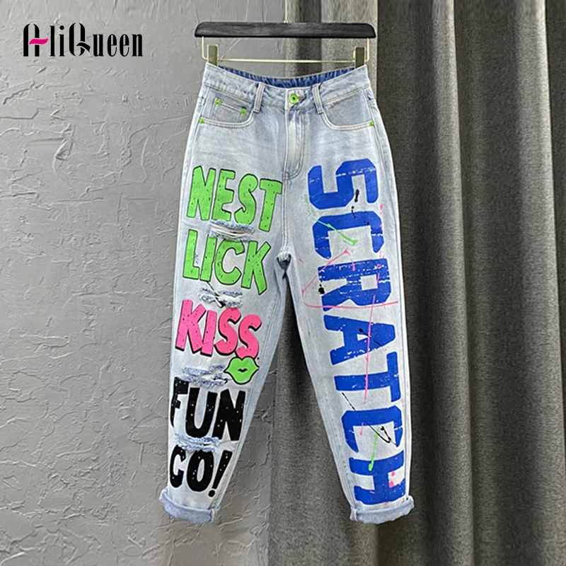 Streetwear Women Loose Harem Denim Pants Female Casual Hight Waist Jeans Woman Letter Frayed Holes Loose Trousers
Streetwear Women Loose Harem Denim Pants Female Casual Hight Waist Jeans Woman Letter Frayed Holes Loose Trousers