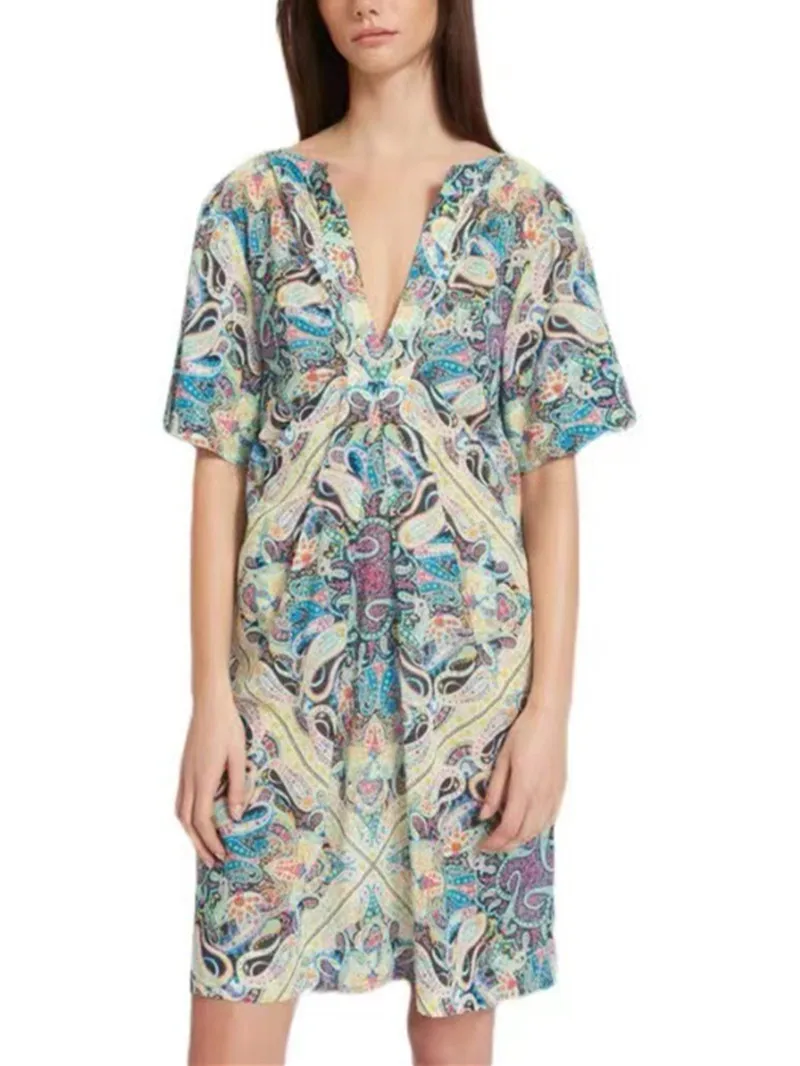 Vintage Printed Women Dress V-neck Short-sleeved Female High Waist Mini Robe Holiday Style 2022 Summer New
Vintage Printed Women Dress V-neck Short-sleeved Female High Waist Mini Robe Holiday Style 2022 Summer New