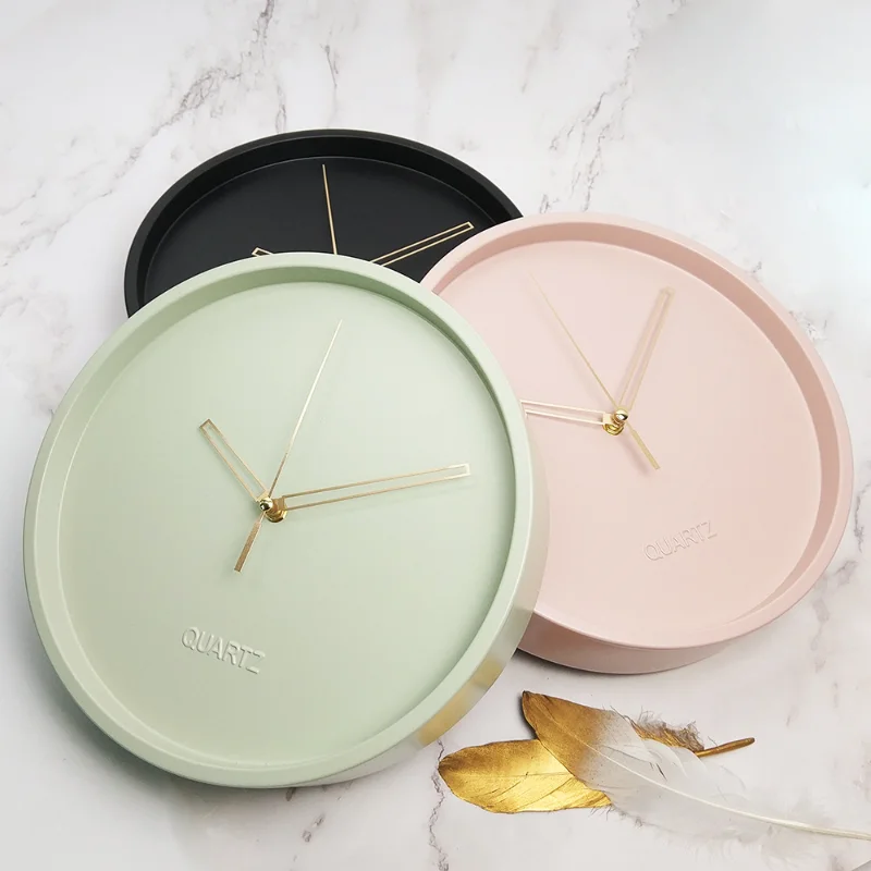 Hot sale ins style 12 inch creative modern minimalist guest decorative metal super silent round wall quartz wall clock office
Hot sale ins style 12 inch creative modern minimalist guest decorative metal super silent round wall quartz wall clock office