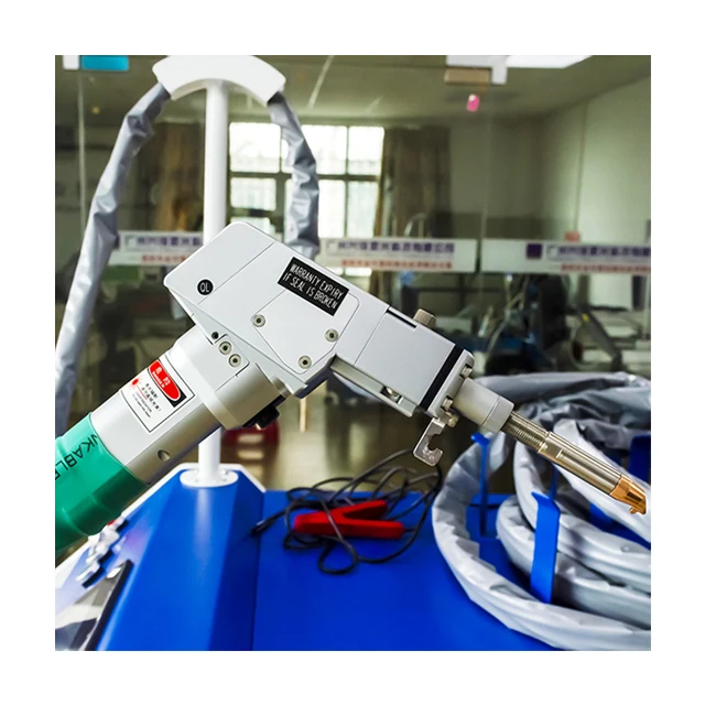 high quality metal 1000w 1500w 2kw handheld fiber 1500W 1000w laser welding air cooling handheld laser welding machine
high quality metal 1000w 1500w 2kw handheld fiber 1500W 1000w laser welding air cooling handheld laser welding machine