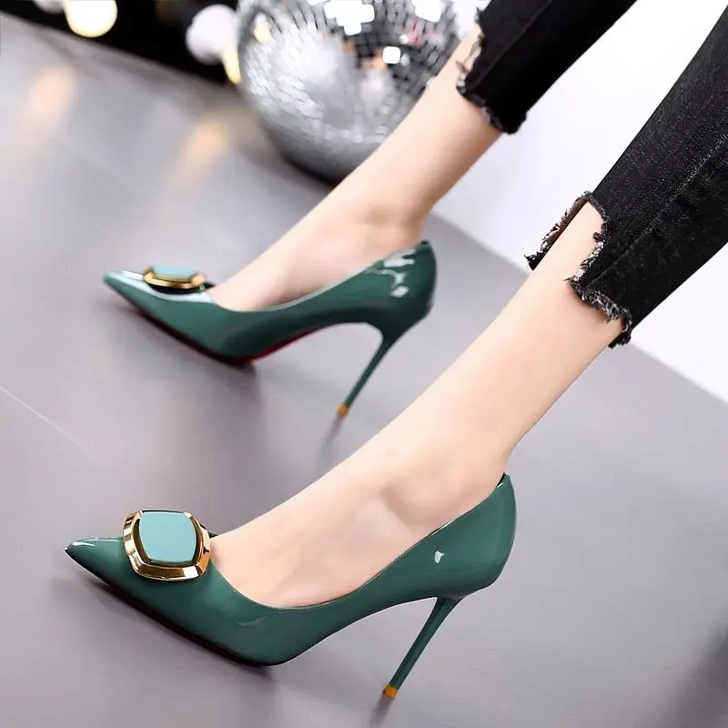 Pointed High Heels Versatile Slim Heels 2023 New Sexy Patent Leather Square Buckle Mesh Red Girl Temperament Single Shoe
Pointed High Heels Versatile Slim Heels 2023 New Sexy Patent Leather Square Buckle Mesh Red Girl Temperament Single Shoe