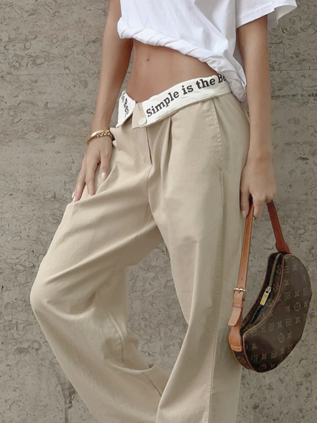 Streetwear Cargo Pants Women Fashion Creative Design Trousers Waist Letter Printed Zipper Sports Pants With Pockets Harajuku
Streetwear Cargo Pants Women Fashion Creative Design Trousers Waist Letter Printed Zipper Sports Pants With Pockets Harajuku