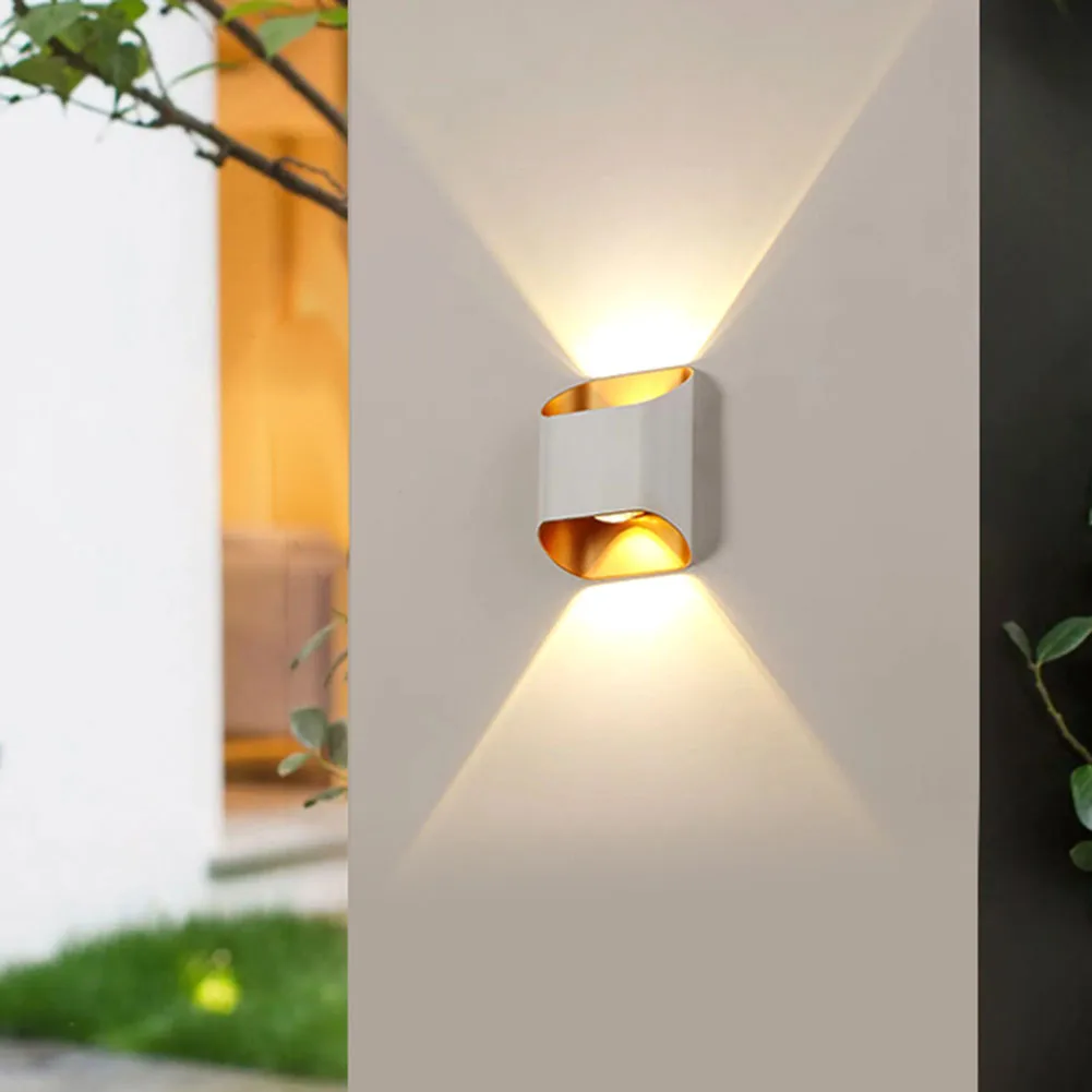 IP65 LED Wall Lamp Outdoor Waterproof Garden Lighting Aluminum AC86-265 Indoor Bedroom Living Room Stairs Hallway Wall Light
IP65 LED Wall Lamp Outdoor Waterproof Garden Lighting Aluminum AC86-265 Indoor Bedroom Living Room Stairs Hallway Wall Light