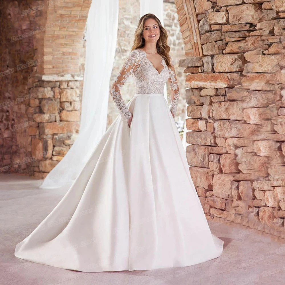 Satin Princess Long Sleeve Wedding Dress For Bride Button Back Applique Sweetheart Neck Floor Length Bohemian Bridal Gown A Line
Satin Princess Long Sleeve Wedding Dress For Bride Button Back Applique Sweetheart Neck Floor Length Bohemian Bridal Gown A Line