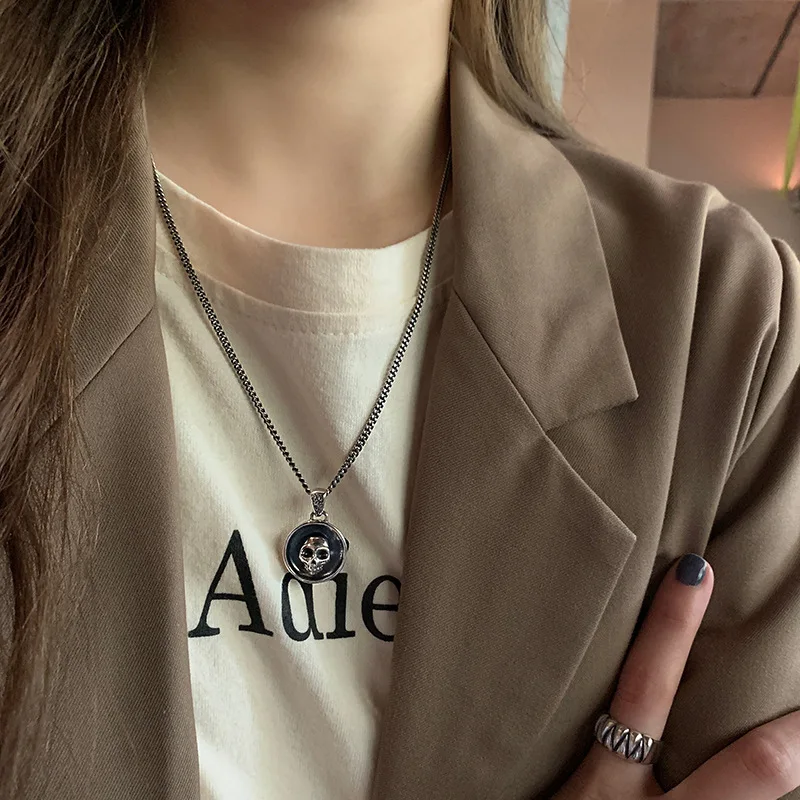 FMILY Minimalist 925 Sterling Silver Personality Skull Pendant Necklace Retro Hip Hop Rock Jewelry for Girlfriend Gifts
FMILY Minimalist 925 Sterling Silver Personality Skull Pendant Necklace Retro Hip Hop Rock Jewelry for Girlfriend Gifts