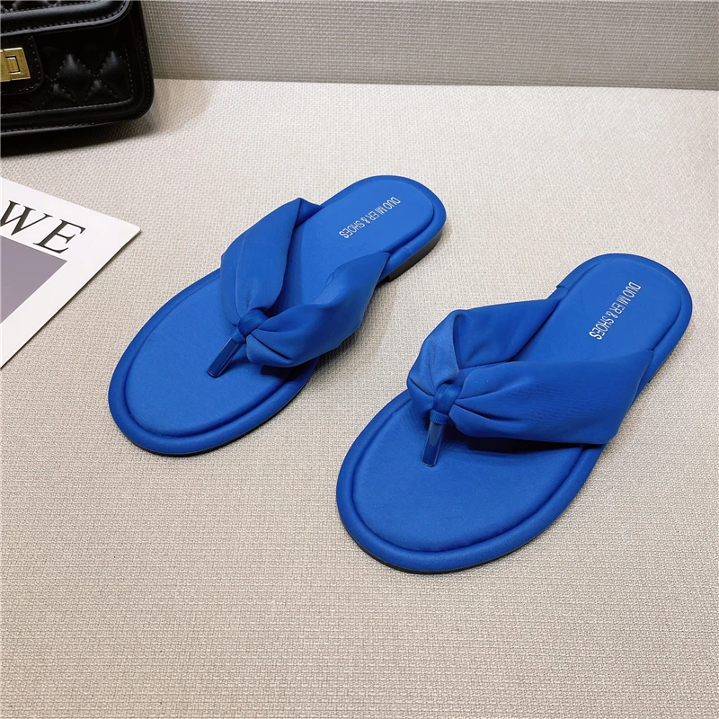 Candy-colored 2022 Women Flat Heel Flip Flops Casual Outdoor Beach Slipper Ladies Fashion Green Slides Shoes Female Soft Sandals
Candy-colored 2022 Women Flat Heel Flip Flops Casual Outdoor Beach Slipper Ladies Fashion Green Slides Shoes Female Soft Sandals