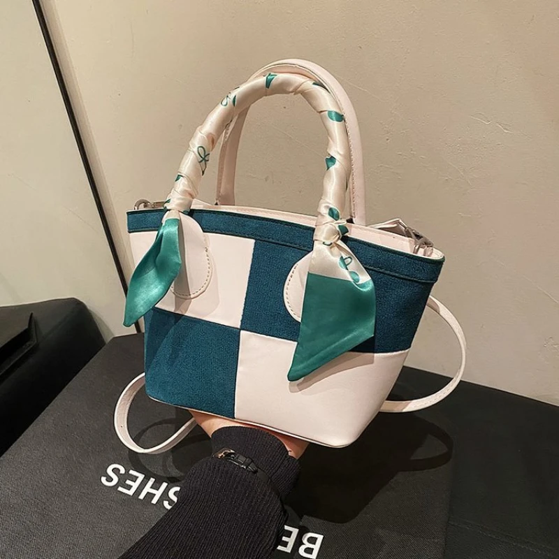 Luxury wallet and handbag Vintage contrast check bag Fashion shoulder messenger bag Women's handbag
Luxury wallet and handbag Vintage contrast check bag Fashion shoulder messenger bag Women's handbag