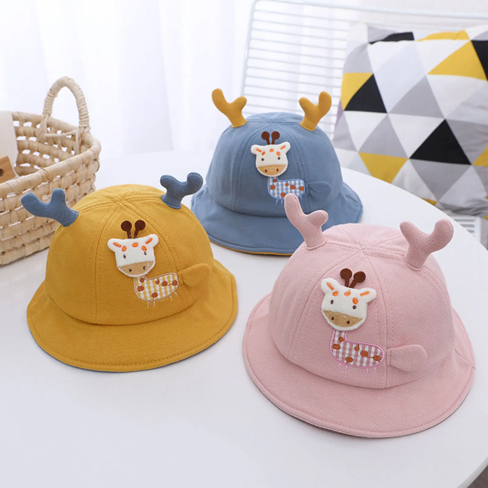 BeQeuewll Baby Girls Boys Bucket Hat Cute Cartoon Giraffe Wide Brim Sun Cap for Casual Daily For 3-12 Months
BeQeuewll Baby Girls Boys Bucket Hat Cute Cartoon Giraffe Wide Brim Sun Cap for Casual Daily For 3-12 Months