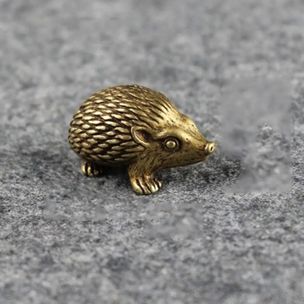 Handmade Small Vivid Unique Design For Living Room Home Decor Hedgehog Ornaments Metal Crafts Animal Sculpture Tea Pet
Handmade Small Vivid Unique Design For Living Room Home Decor Hedgehog Ornaments Metal Crafts Animal Sculpture Tea Pet