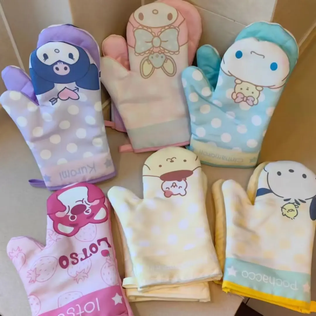 Теплые перчатки для микроволновой печи Sanrio Kawaii С мультяшной мелодией, утолщенные кухонные термостойкие перчатки для защиты от высоких температур
Теплые перчатки для микроволновой печи Sanrio Kawaii С мультяшной мелодией, утолщенные кухонные термостойкие перчатки для защиты от высоких температур