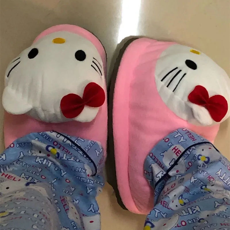 Anrio Hello Kittys Big Head Home Cotton Shoes Women Cartoon Plush Kawaii Flat Shoes Y2K Pink Fuzzy Slippers Luxury Design Shoes
Anrio Hello Kittys Big Head Home Cotton Shoes Women Cartoon Plush Kawaii Flat Shoes Y2K Pink Fuzzy Slippers Luxury Design Shoes