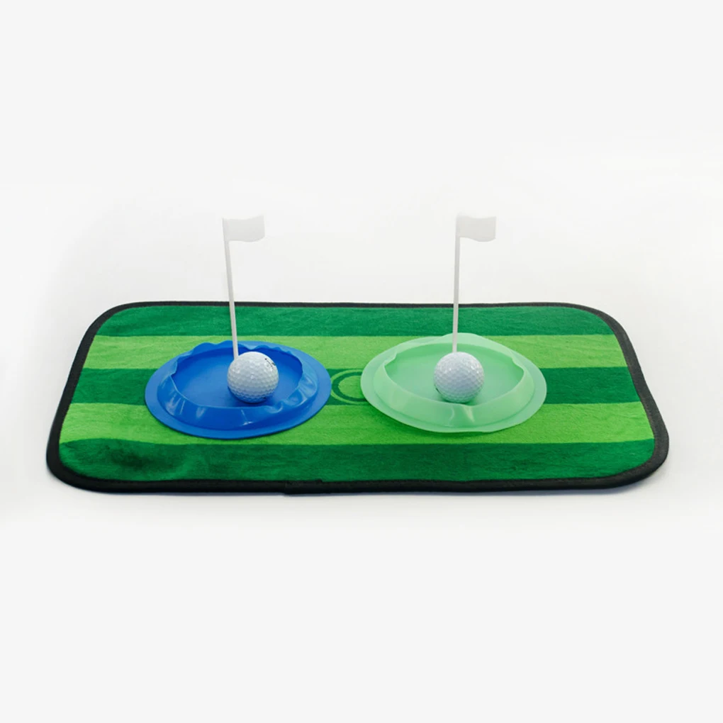 Аксессуары для тренировок в виде стаканов для игры в гольф 
Аксессуары для тренировок в виде стаканов для игры в гольф