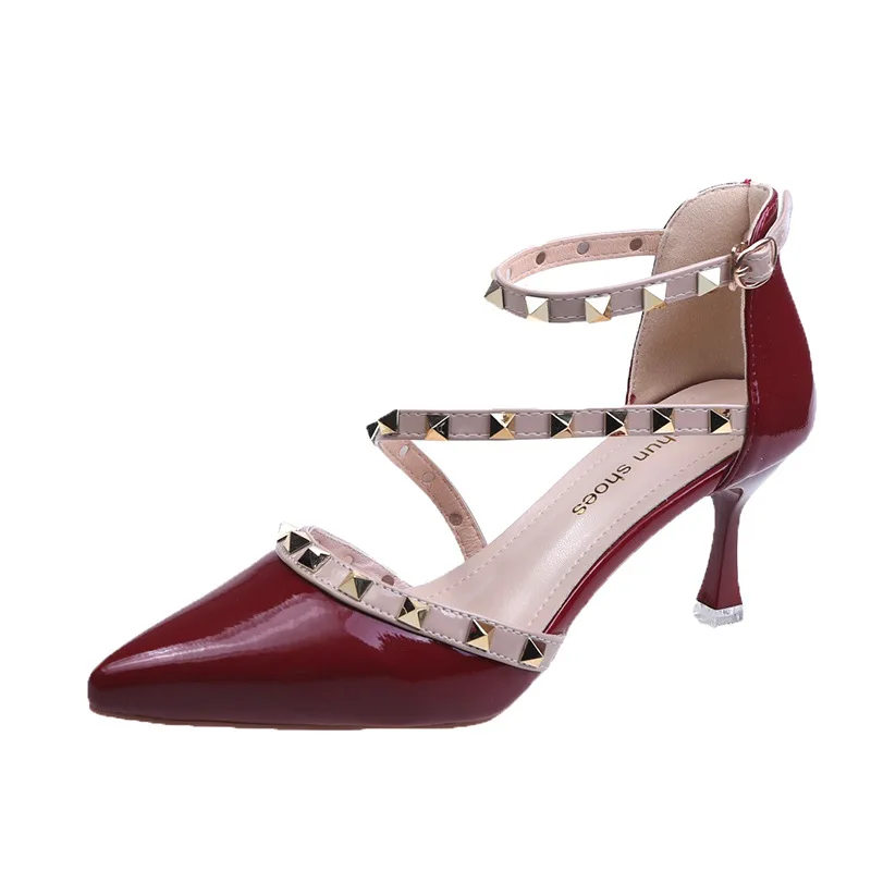 Spring And Summer Sexy Women's Shoes Stiletto Pointed Rivet Temperament Women's High-heel Temperament Women Sandals 2022
Spring And Summer Sexy Women's Shoes Stiletto Pointed Rivet Temperament Women's High-heel Temperament Women Sandals 2022