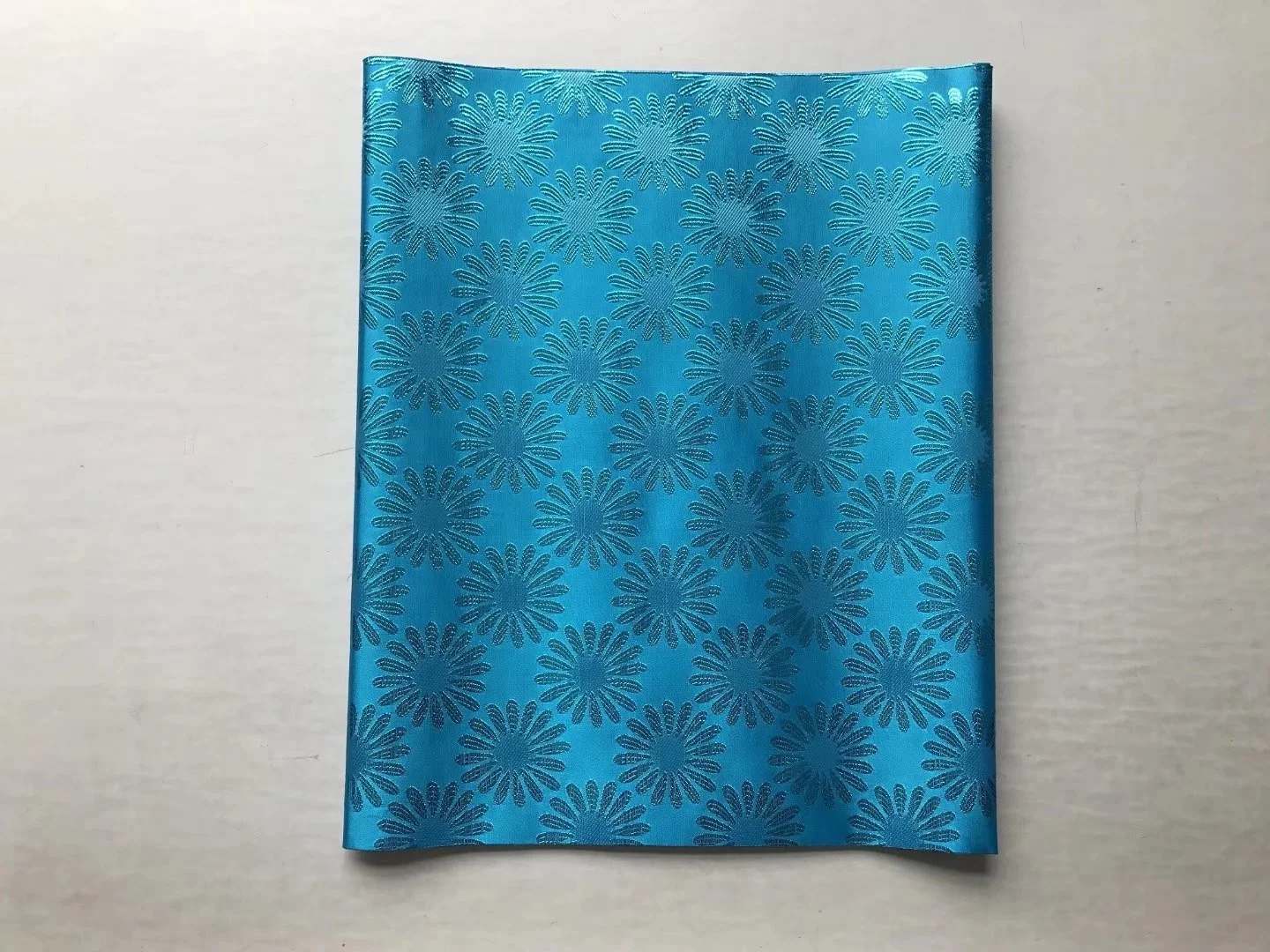 New design sego headtie,wholesale african headtie with High quality,Teal color gele,Nigeria wedding and party head accessory
New design sego headtie,wholesale african headtie with High quality,Teal color gele,Nigeria wedding and party head accessory