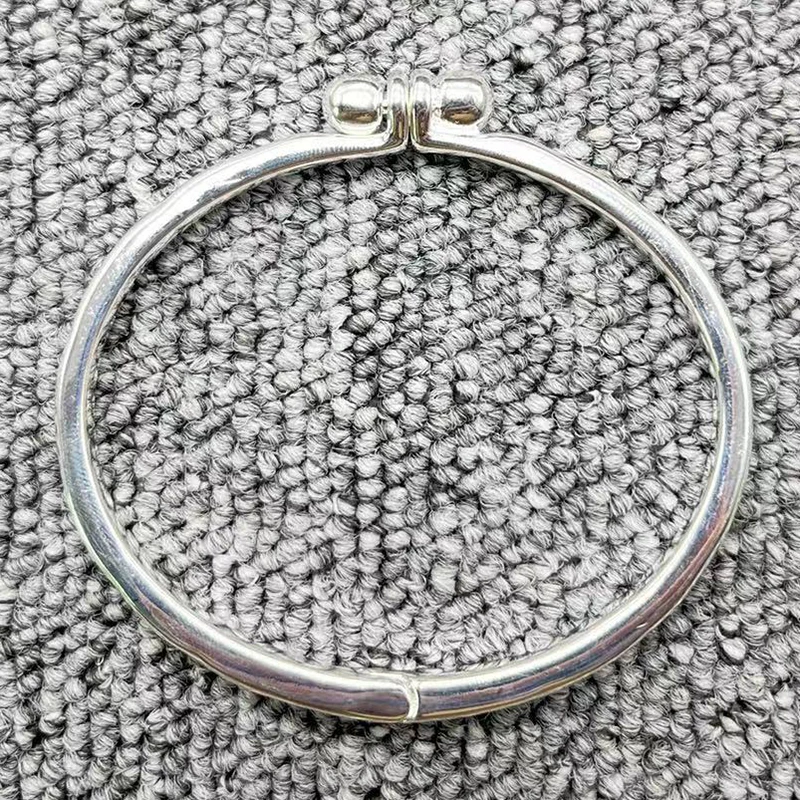 2023 unode50 Exquisite Fashion Electroplated 925 Silver Simple and Exquisite Women's Bracelet Romantic Holiday Gift
2023 unode50 Exquisite Fashion Electroplated 925 Silver Simple and Exquisite Women's Bracelet Romantic Holiday Gift