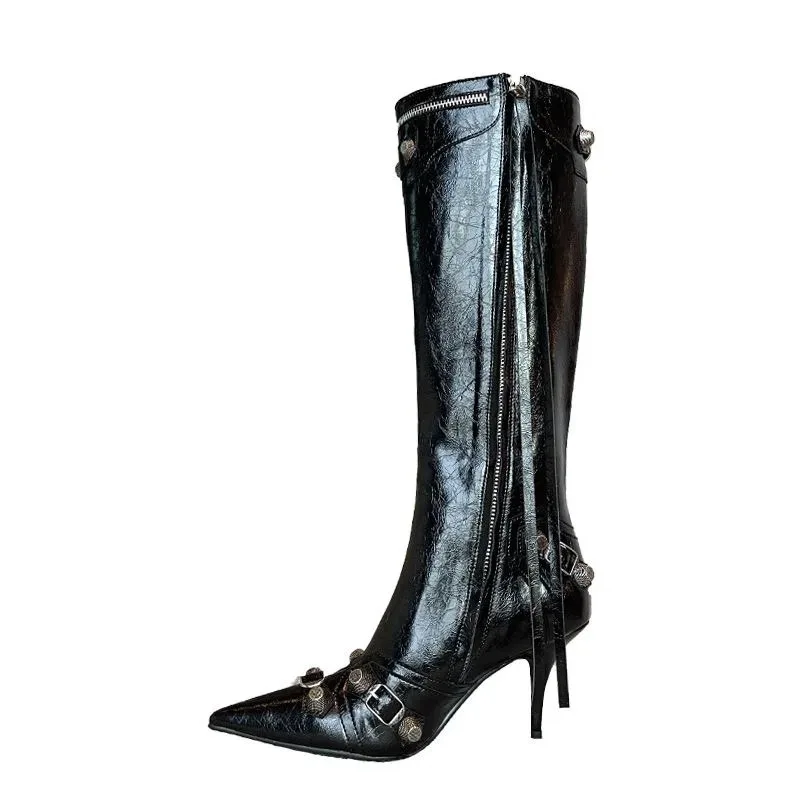 2023 New pointed fine heel metal rivets motorcycle walking women's boots belt buckle fringe large size knight fashion boots
2023 New pointed fine heel metal rivets motorcycle walking women's boots belt buckle fringe large size knight fashion boots