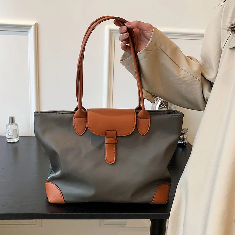 

Moods Oxford Fabric Tote Bags For Women 2023 Luxury Designer Handbag Hit Color Lightweight Large Capacity Shoulder Shopper Totes