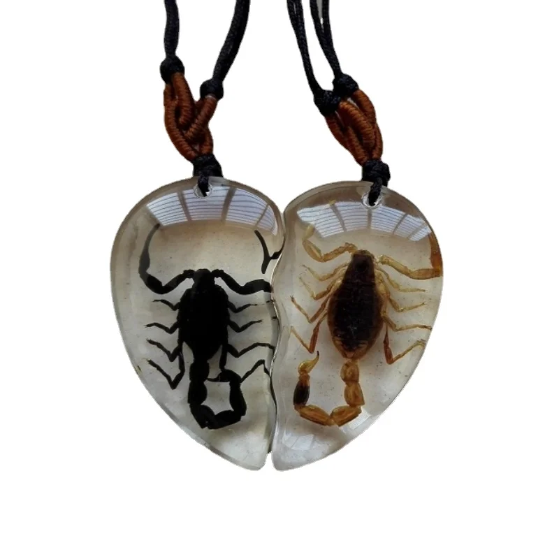 Creative Couple Pendant Best Friends Necklace insect Resin Amber Pendant Valentine's Day Party Decor Luminous Heart Pendant 
Creative Couple Pendant Best Friends Necklace insect Resin Amber Pendant Valentine's Day Party Decor Luminous Heart Pendant