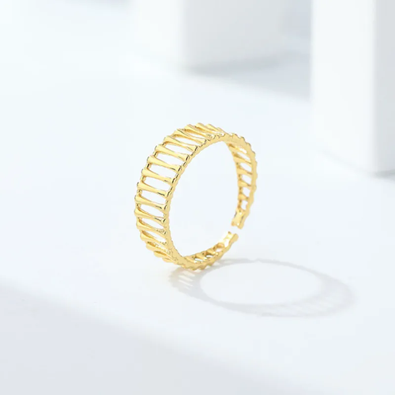 New Champagne Gold Hollow Rectangular Adjustable Fashion Jewelry Women's Sterling Silver Rings
New Champagne Gold Hollow Rectangular Adjustable Fashion Jewelry Women's Sterling Silver Rings