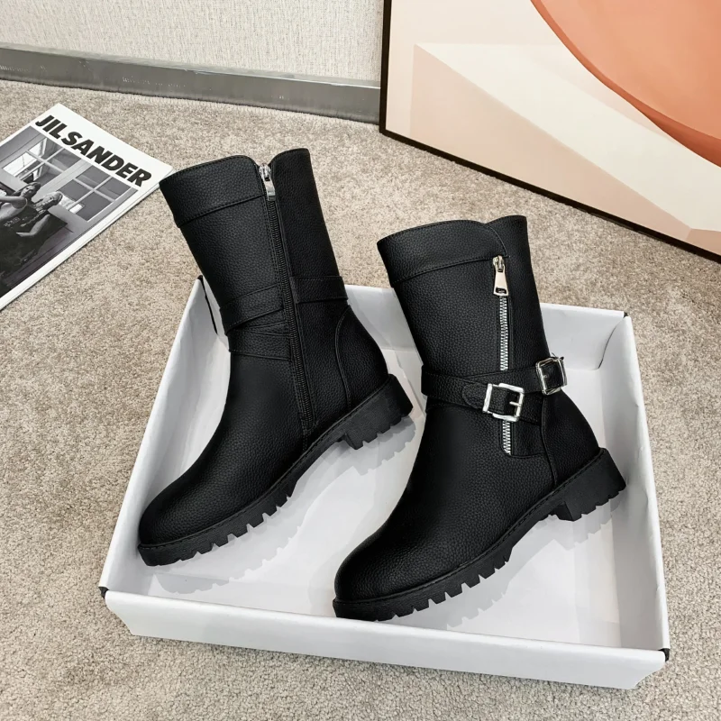 Retro Boots Women Autumn/winter New Tooling Boots Large Size Short Boots Thick Heel Knight Boots Boots Black Leather Botas Mujer
Retro Boots Women Autumn/winter New Tooling Boots Large Size Short Boots Thick Heel Knight Boots Boots Black Leather Botas Mujer
