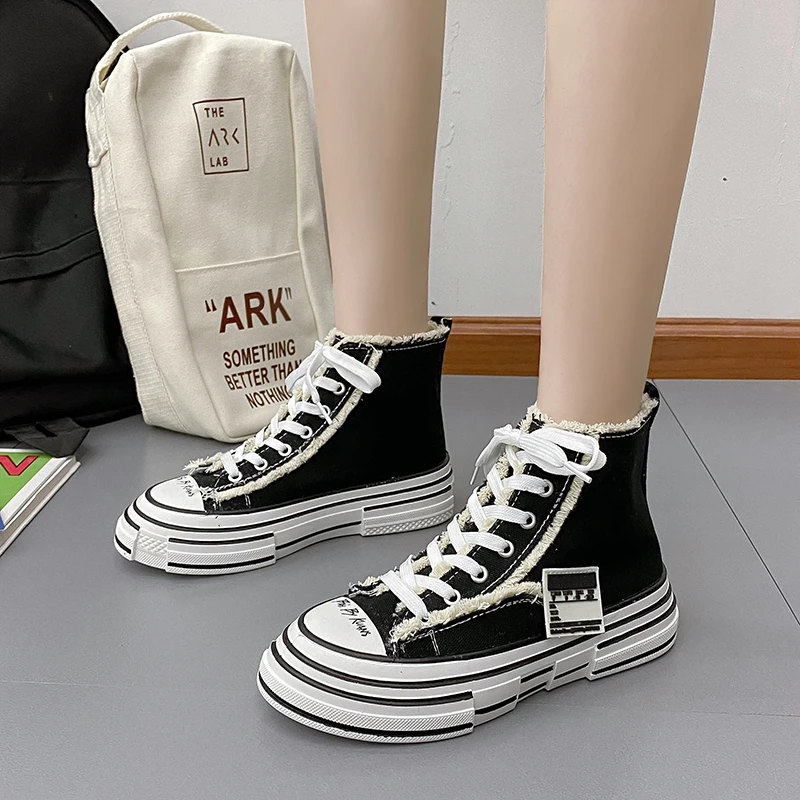 Женская спортивная обувь, повседневная обувь на платформе, осень 2022, холщовые туфли с высоким верхом, трендовая универсальная Студенческая ...
Женская спортивная обувь, повседневная обувь на платформе, осень 2022, холщовые туфли с высоким верхом, трендовая универсальная Студенческая ...
