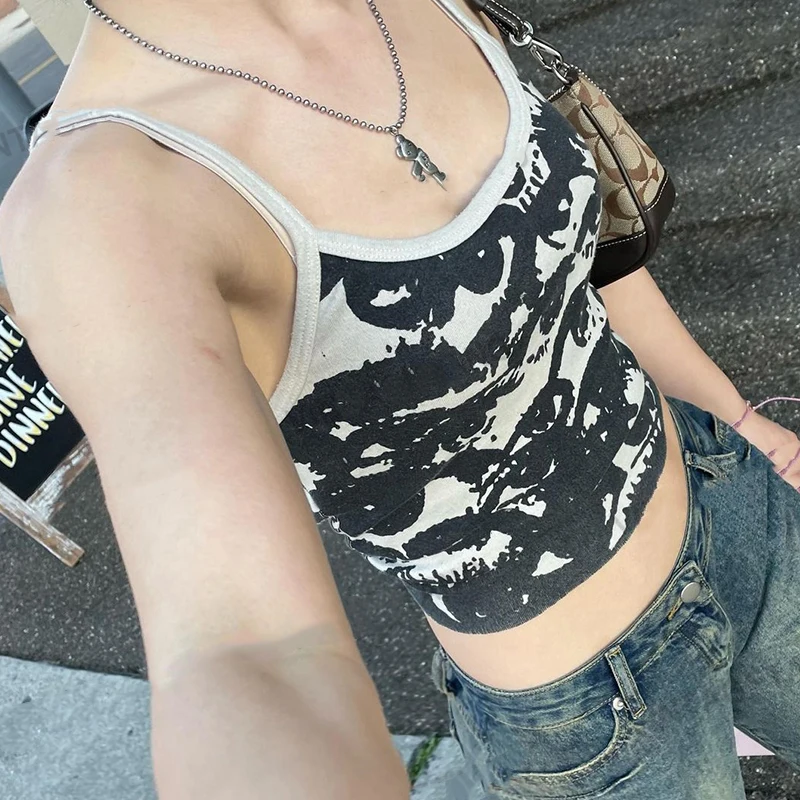 Gothic Portrait Print T-shirt Aesthetic Y2K Crop Tops Short Sleevle Vest Tees Harajuku Streetwear White Suspenders Women Clothes
Gothic Portrait Print T-shirt Aesthetic Y2K Crop Tops Short Sleevle Vest Tees Harajuku Streetwear White Suspenders Women Clothes