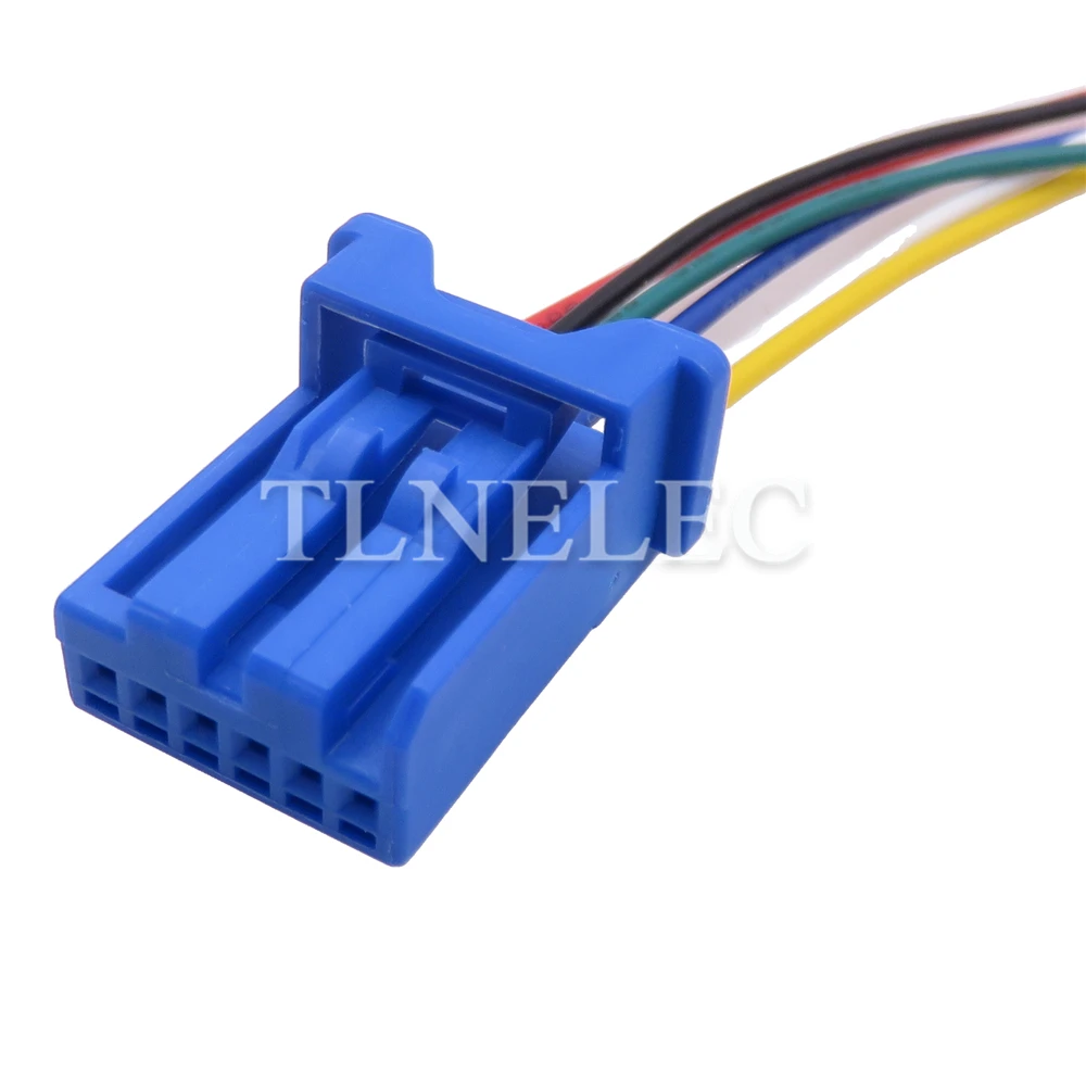 Автомобильный разъем 6-контактный DJ7068F
Автомобильный разъем 6-контактный DJ7068F