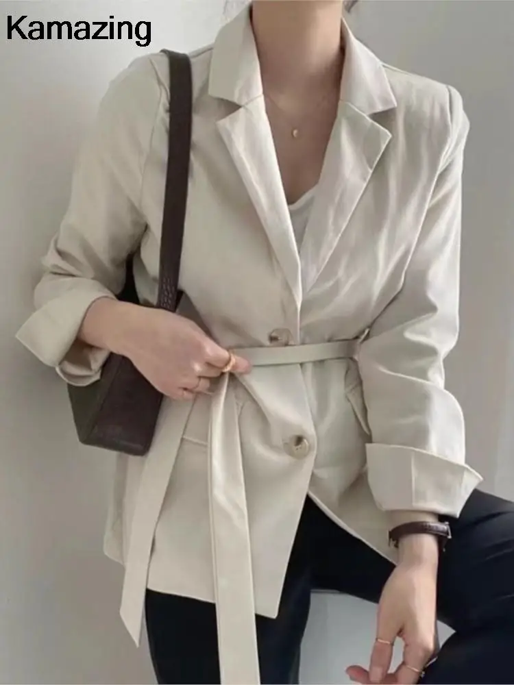 Autumn Elegant Single Breasted Blazer with Belt for Women Casual Long Sleeve Solid Office Short Coat Female Clothes Outerwear
Autumn Elegant Single Breasted Blazer with Belt for Women Casual Long Sleeve Solid Office Short Coat Female Clothes Outerwear