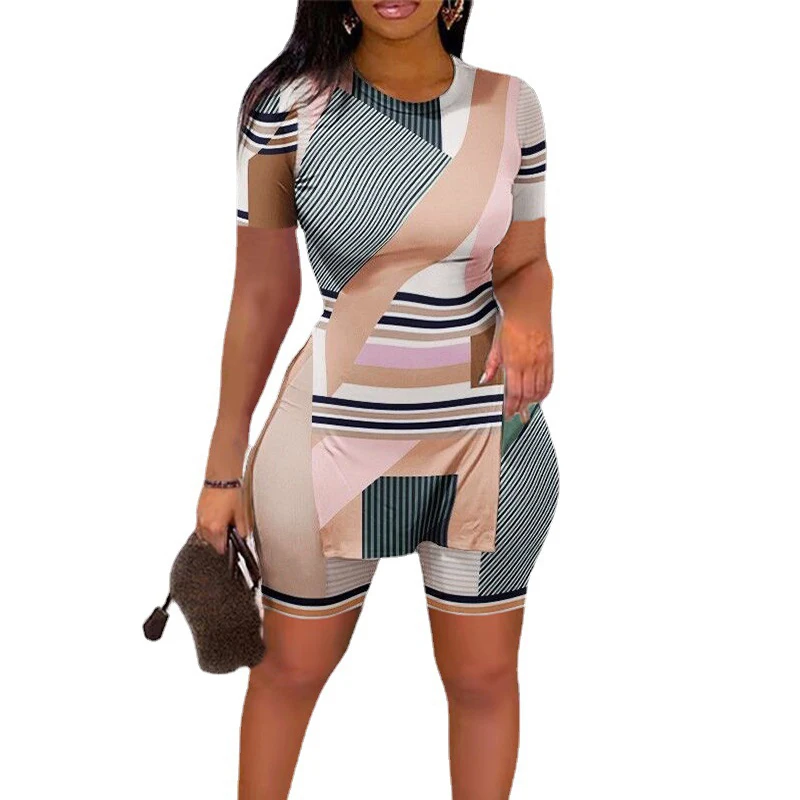Women Short Sleeve Shorts Suit 2022 Street Fashion Personality New Hot Sale Printed Round Neck Irregular T-Shirt Ladies Set
Women Short Sleeve Shorts Suit 2022 Street Fashion Personality New Hot Sale Printed Round Neck Irregular T-Shirt Ladies Set