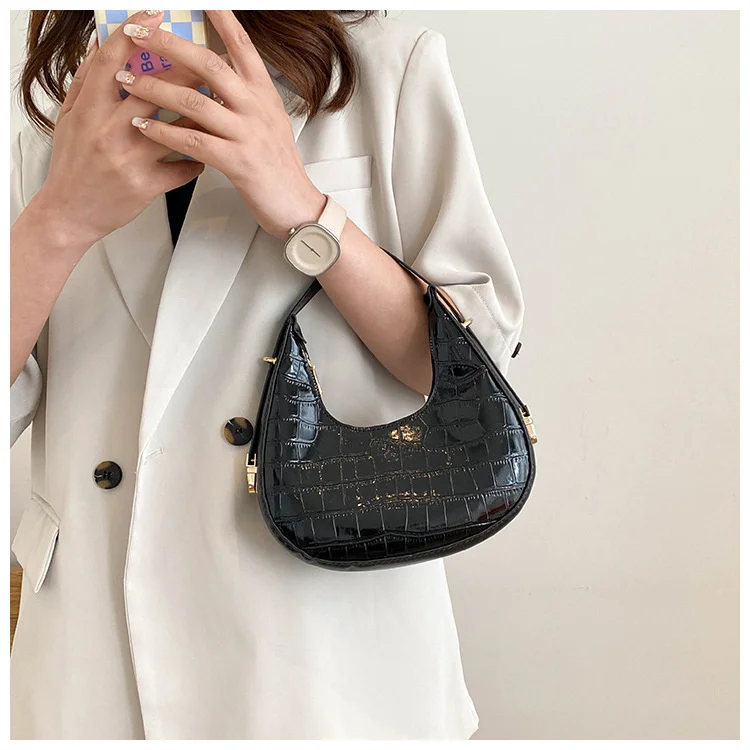 PU Leather Women Luxury Designer Handbag Purses 2023 Vintage Double Zipper Half Moon Crescent Hobos Shoulder Bags
PU Leather Women Luxury Designer Handbag Purses 2023 Vintage Double Zipper Half Moon Crescent Hobos Shoulder Bags
