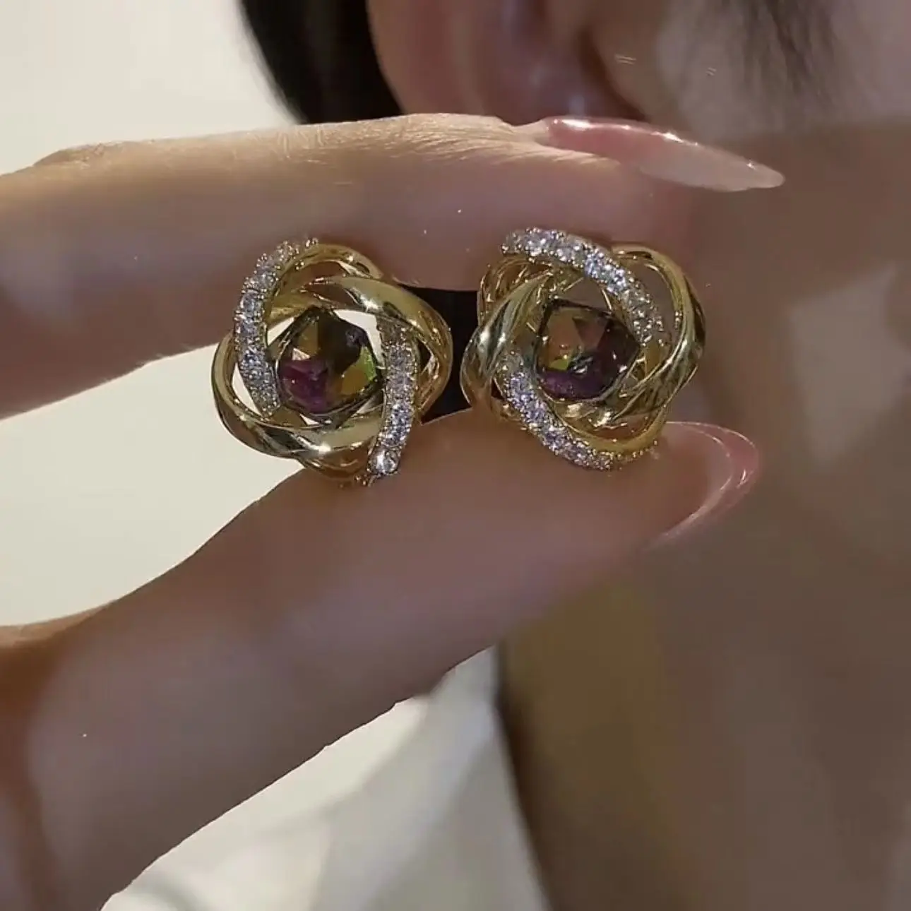 New Fashion Trend Unique Design Elegant Delicate Colorful Cube Zircon Stud Earrings Women Jewelry Party Premium Gifts Wholesale
New Fashion Trend Unique Design Elegant Delicate Colorful Cube Zircon Stud Earrings Women Jewelry Party Premium Gifts Wholesale