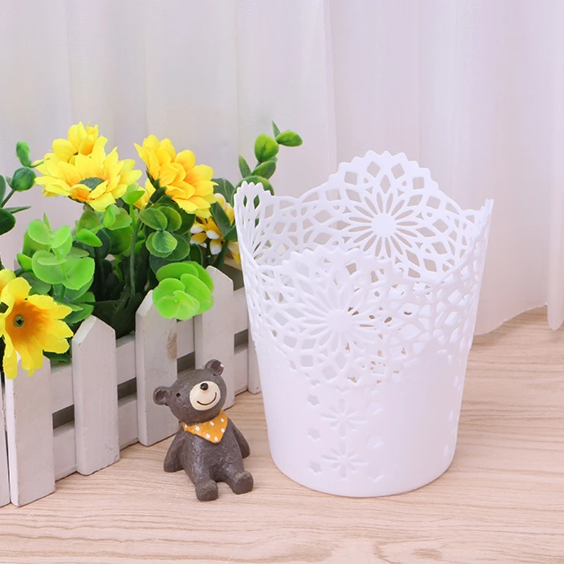 Lace Hollow Pattern Pen Holder Brush Storage Pen Pencil Pot Holder Container Desk Organizer Gift Multifunction Storage Rack
Lace Hollow Pattern Pen Holder Brush Storage Pen Pencil Pot Holder Container Desk Organizer Gift Multifunction Storage Rack