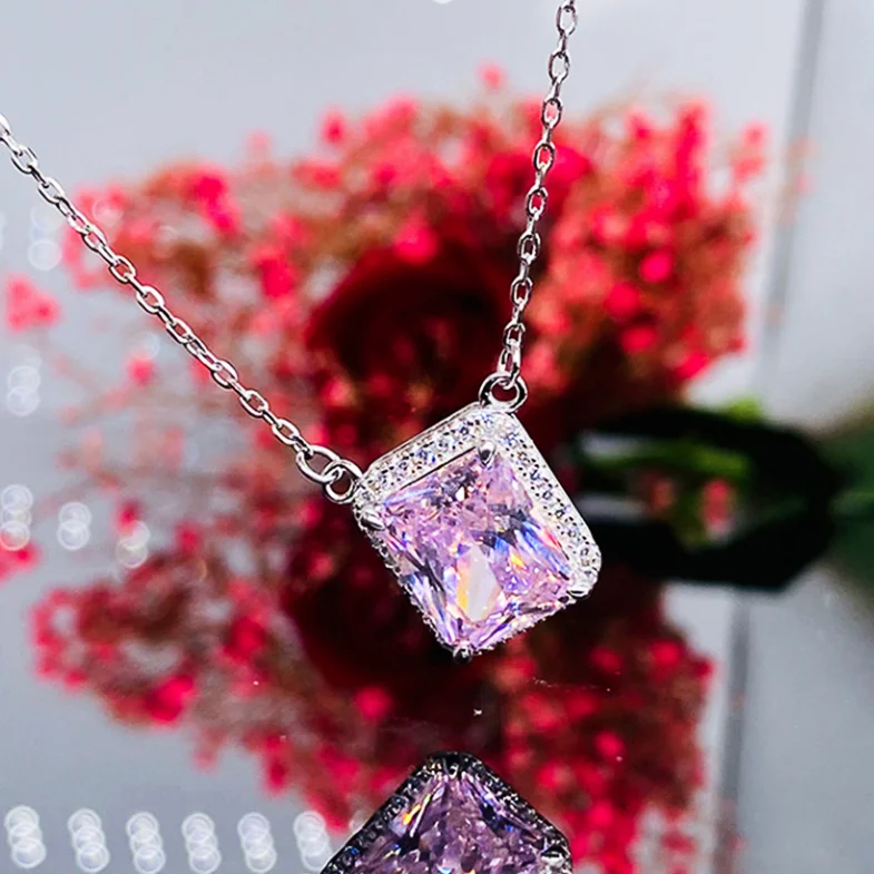 ANGLANG Square Pink Cubic Zirconia Pendant Necklace Bling Bling Cute Female Accessories for Party Fancy Girl Gift Jewelry
ANGLANG Square Pink Cubic Zirconia Pendant Necklace Bling Bling Cute Female Accessories for Party Fancy Girl Gift Jewelry