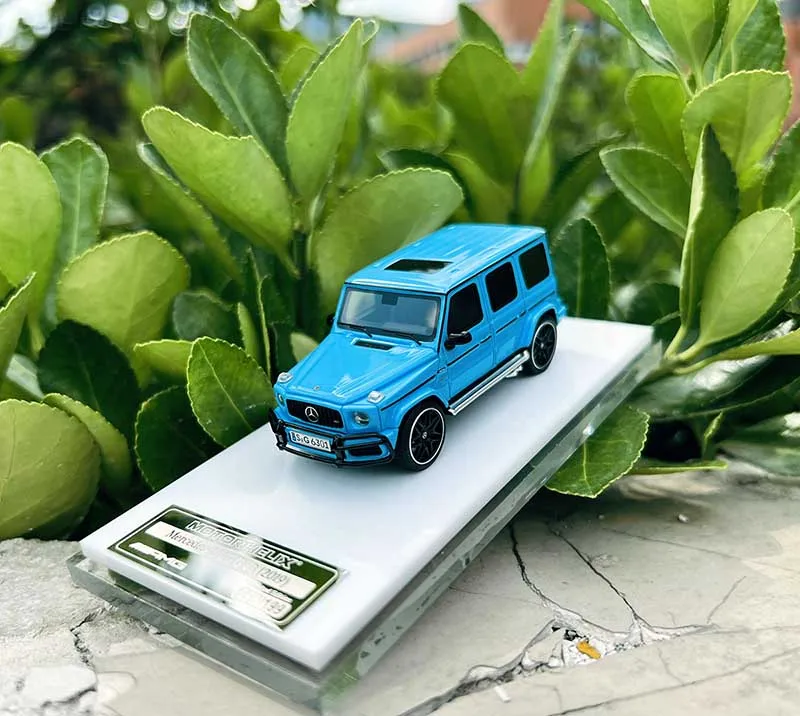 MOTORHELIX MH 1:64 Mercedes-Benz G63 AMG Baby Blue Exclusive Custom Edition Car Model Collection Ornament Gift
MOTORHELIX MH 1:64 Mercedes-Benz G63 AMG Baby Blue Exclusive Custom Edition Car Model Collection Ornament Gift