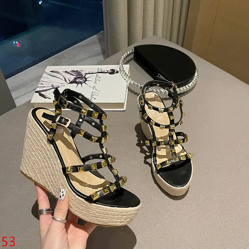Rivet Wedges Women Sandals Open Toe Ankle Buckle Strap Ladies Platform Wedges Sandals High Heels Roman Rattan Grass Woven Shoes
Rivet Wedges Women Sandals Open Toe Ankle Buckle Strap Ladies Platform Wedges Sandals High Heels Roman Rattan Grass Woven Shoes