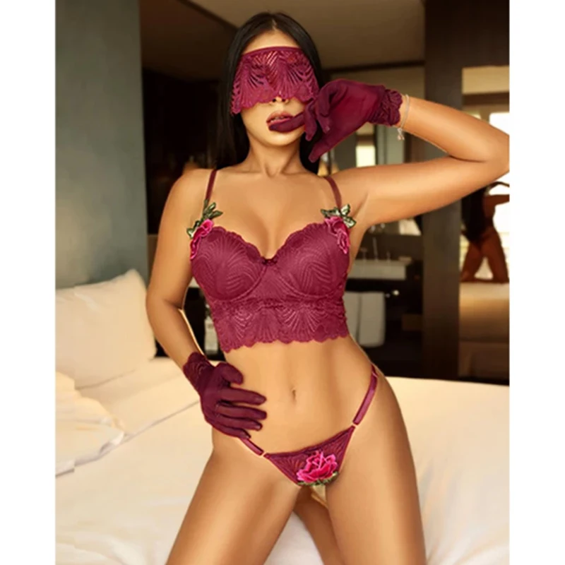 UZS Sexy Lingerie Bra Set Women Sexy Seductive Lace Set Bandage Underwear Sleepwear Lingerie Sets Hollow Out Erotic Costumes 
UZS Sexy Lingerie Bra Set Women Sexy Seductive Lace Set Bandage Underwear Sleepwear Lingerie Sets Hollow Out Erotic Costumes