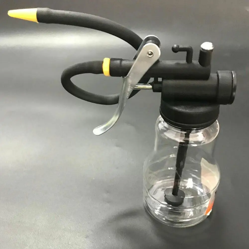 1pc 250ml Paint Spray Gun Oil Pump Cans Oiler Hose Grease Gun Machine For Lubricating Airbrush Tools Oil Can Hand Repair To B4L5
1pc 250ml Paint Spray Gun Oil Pump Cans Oiler Hose Grease Gun Machine For Lubricating Airbrush Tools Oil Can Hand Repair To B4L5