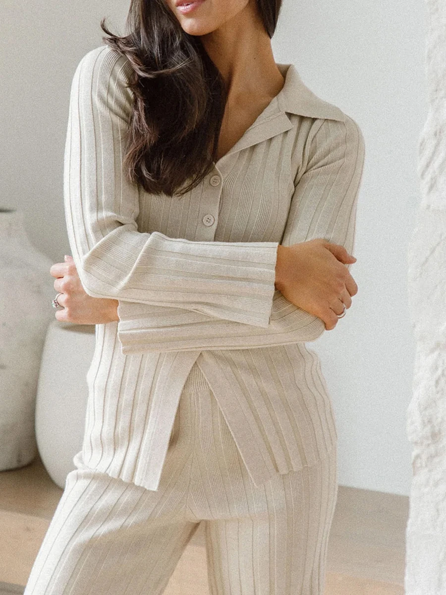 Women Knit Set Long Sleeve Turn-down Collar Shirt with Elastic Waist Pants Ribbed Fall Outfit 
Women Knit Set Long Sleeve Turn-down Collar Shirt with Elastic Waist Pants Ribbed Fall Outfit